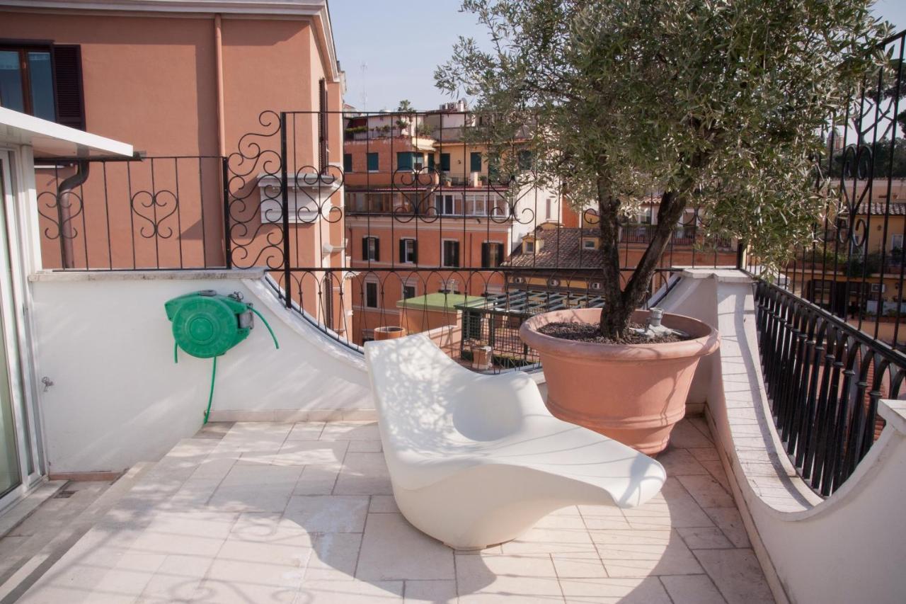 Roma Resort Trevi Bilik gambar